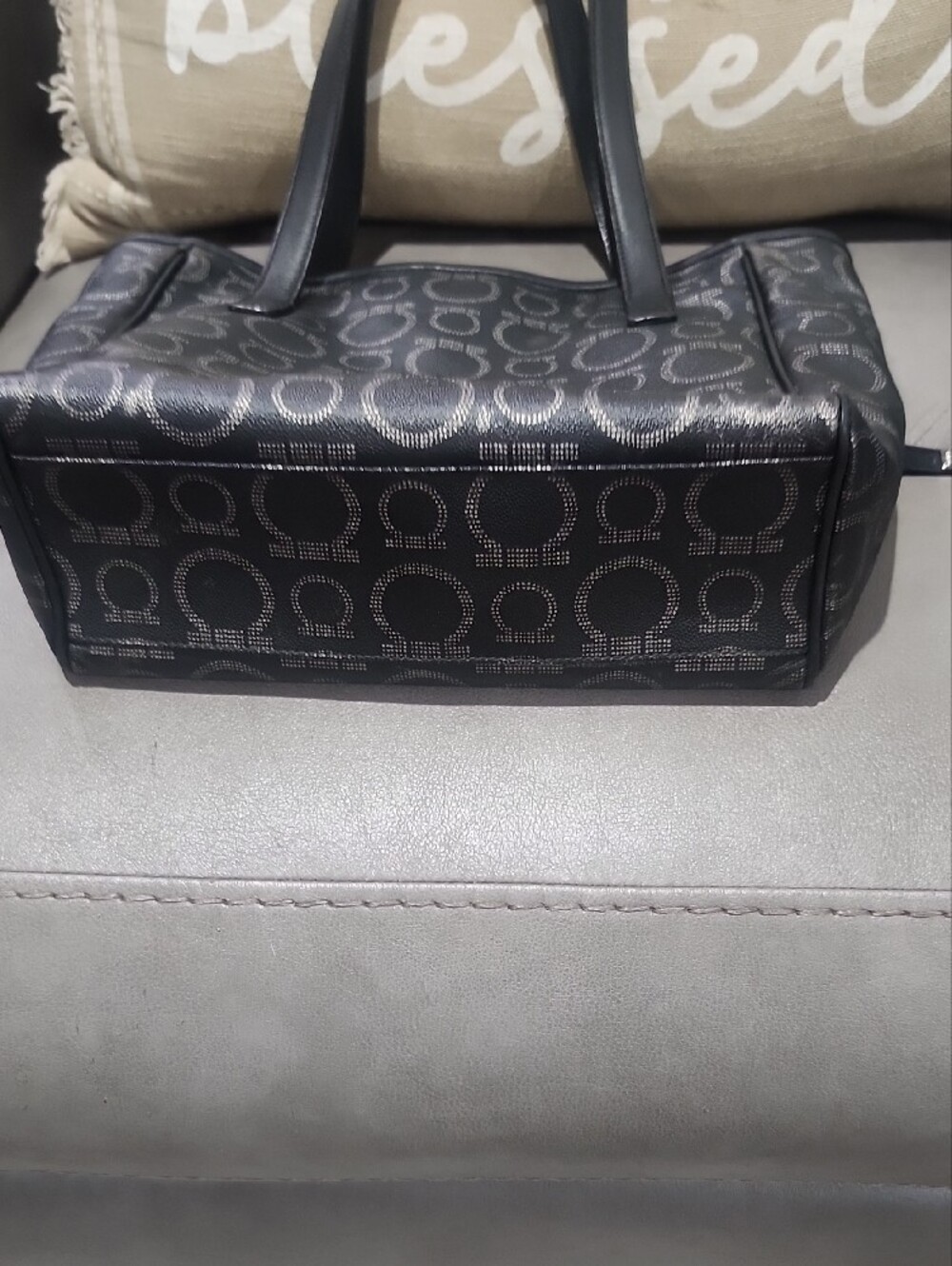 Salvatore Ferragamo Gancini PatternTote Bag with Wristlet - Picture 5 of 10